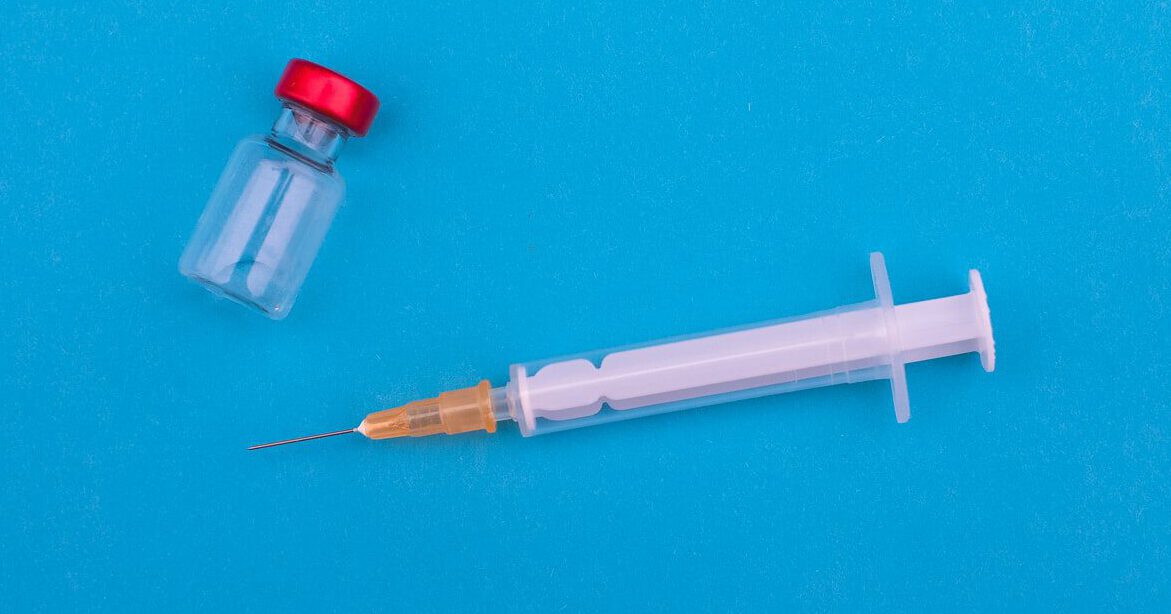 Read more about the article Warum es demnächst so eine Art Impfpflicht geben könnte – in leichter Sprache